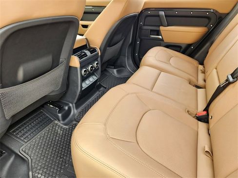 New 2026 Land Rover Defender 110 X-Dynamic SE image 20