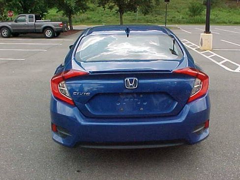 Used 2017 Honda Civic EX-T image 6