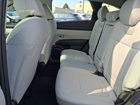 New 2026 Hyundai Tucson SE image 6