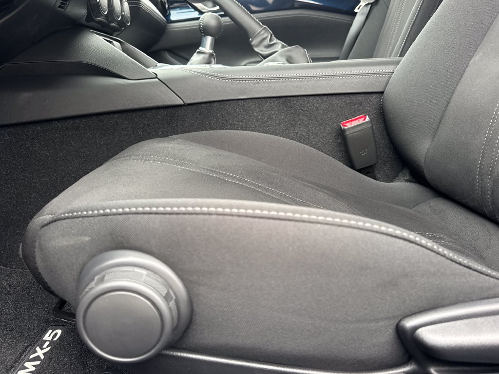 New 2026 MAZDA MX-5 Miata Club w/ Interior Package RWD image 11