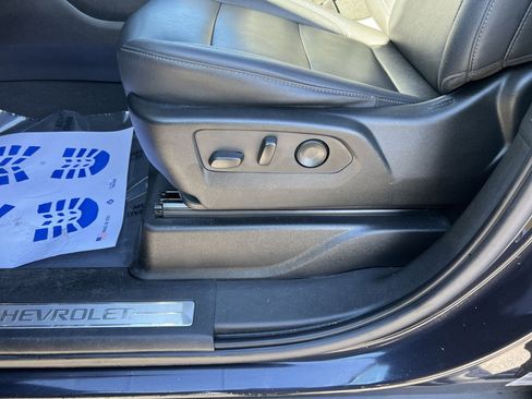 Used 2023 Chevrolet Tahoe LT w/ Luxury Package image 14