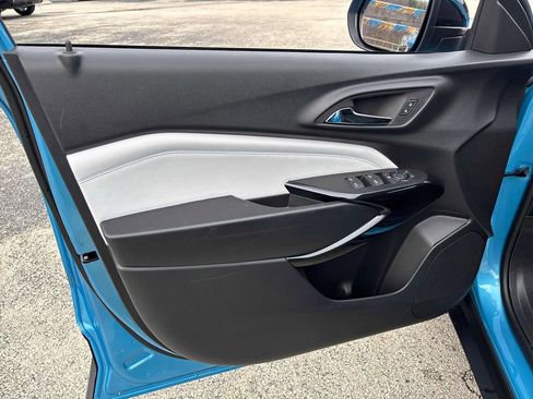 New 2026 Chevrolet Trax LT w/ Midnight Edition image 9