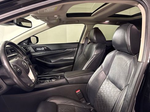 Used 2020 Nissan Maxima Platinum w/ Sport Mat Group FWD image 22