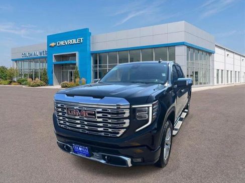 Used 2024 GMC Sierra 1500 Denali AWD/4WD image 2