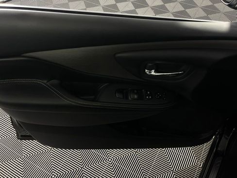 Used 2024 Nissan Murano SV image 25