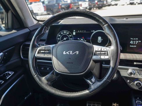 Used 2024 Kia Telluride SX Prestige AWD/4WD image 16