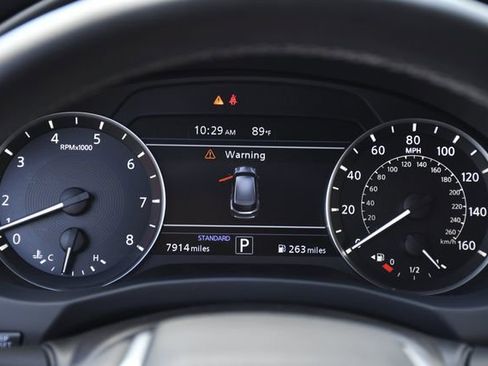 Used 2025 INFINITI QX50 Luxe AWD/4WD image 10