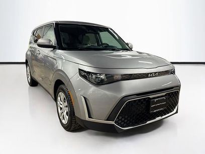 Used 2023 Kia Soul LX