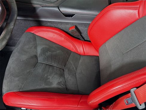 Used 2023 Chevrolet Corvette w/ Z51 Performance Package image 15