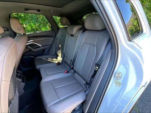Certified 2025 Audi Q5 Premium Plus w/ Premium Plus AWD/4WD image 25