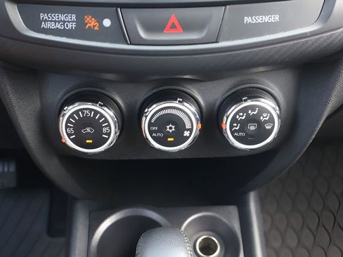 Used 2017 Mitsubishi Outlander Sport LE FWD image 25