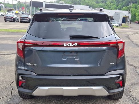 Used 2025 Kia Seltos S AWD/4WD image 5