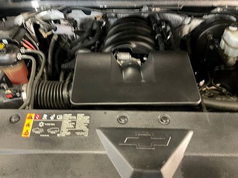 Used 2018 Chevrolet Silverado 1500 LT w/ All Star Edition image 7