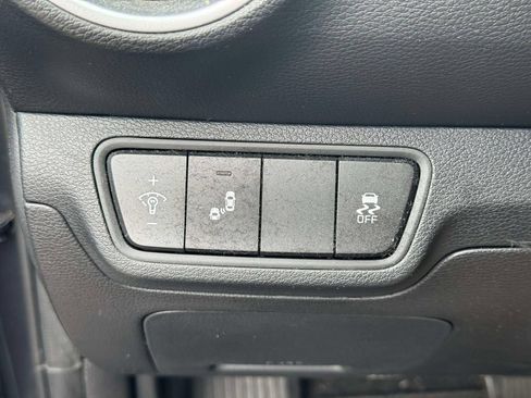 Used 2023 Kia Forte LXS w/ LXS Technology Package FWD image 17