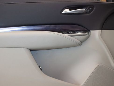 Used 2023 Cadillac XT4 Luxury w/ Cold Weather Package image 22