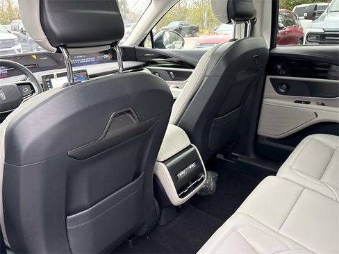 New 2026 Lincoln Nautilus Premier w/ Equipment Group 102A image 17