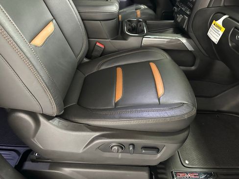 Used 2022 GMC Sierra 2500 AT4 image 59