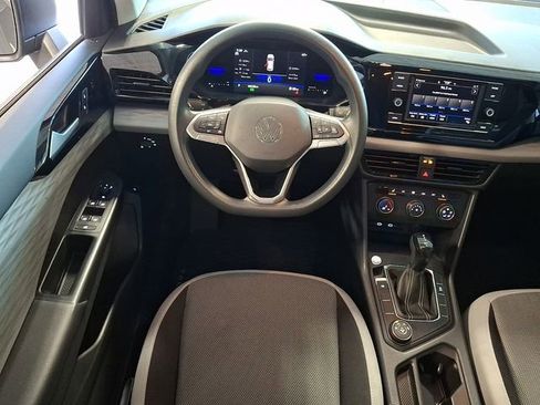 Used 2022 Volkswagen Taos S image 12