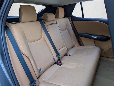 Used 2024 Lexus RZ 300e Premium image 17