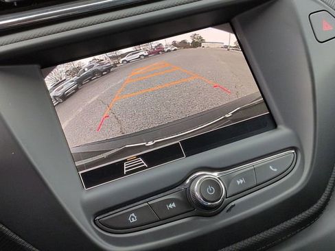 Used 2023 Chevrolet TrailBlazer LS image 25