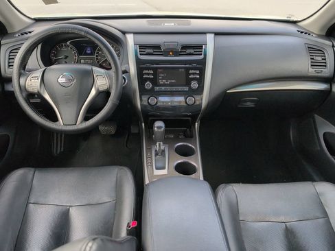 Used 2014 Nissan Altima 2.5 SL w/ Moonroof Package FWD image 25
