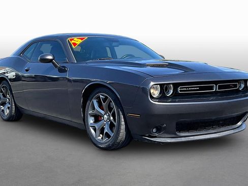 Used 2015 Dodge Challenger R/T Plus RWD image 10