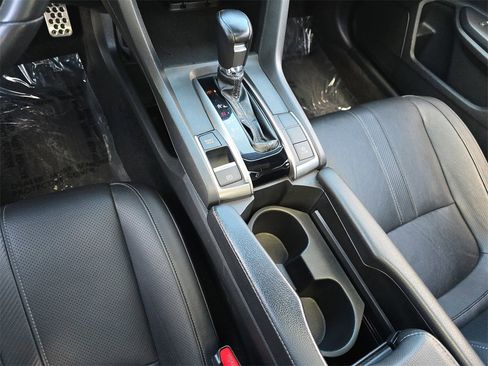 Used 2018 Honda Civic Sport Touring image 32