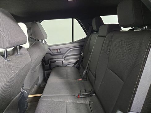 Used 2025 Toyota 4Runner SR5 AWD/4WD image 15
