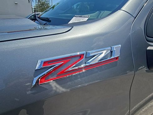 Used 2024 Chevrolet Silverado 1500 LT image 10