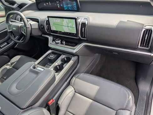 New 2025 Ford Expedition Platinum w/ Stealth Performance Package image 51