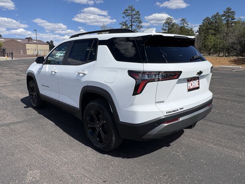 Used 2026 Chevrolet Equinox LT image 5