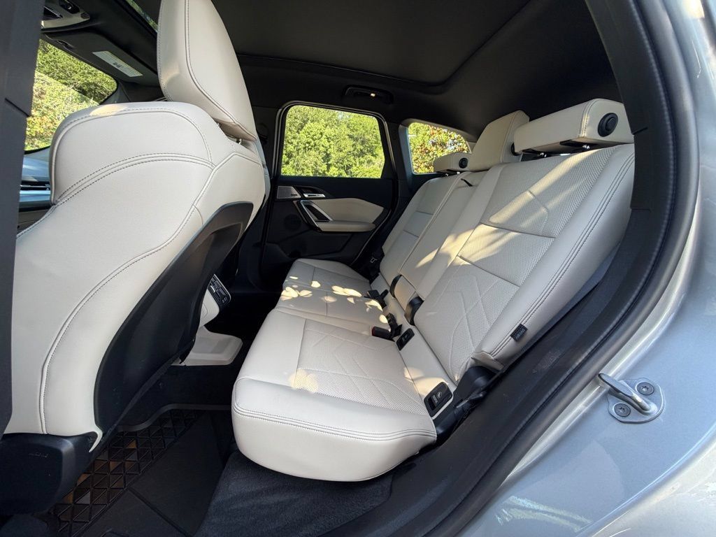 Used 2025 BMW X1 M35i w/ Premium Package AWD/4WD image 23