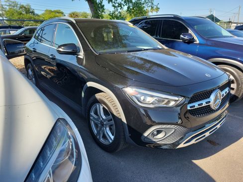Certified 2022 Mercedes-Benz GLA 250 image 2
