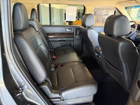 Used 2019 Ford Flex Limited image 13