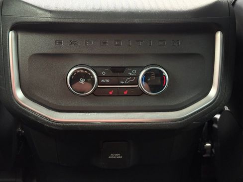 Used 2025 Ford Expedition Max Platinum AWD/4WD image 59