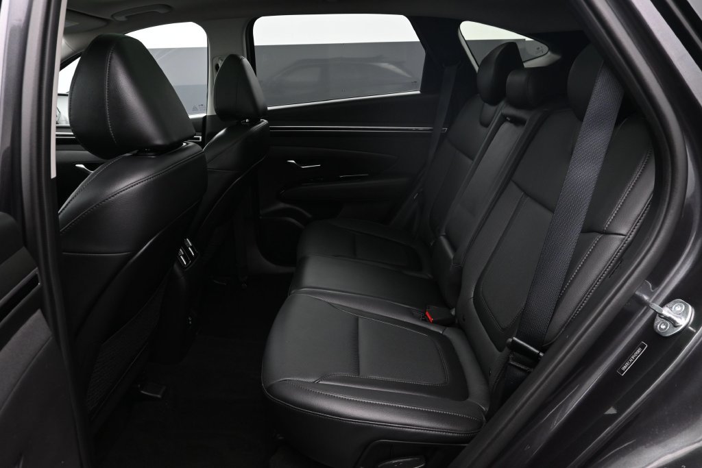 Certified 2023 Hyundai Tucson Limited AWD/4WD image 12