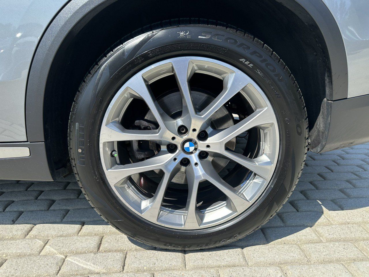 Used 2024 BMW X5 sDrive40i w/ Parking Assistance Package RWD image 6