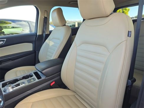 Used 2021 Ford Edge SEL w/ Convenience Package image 22