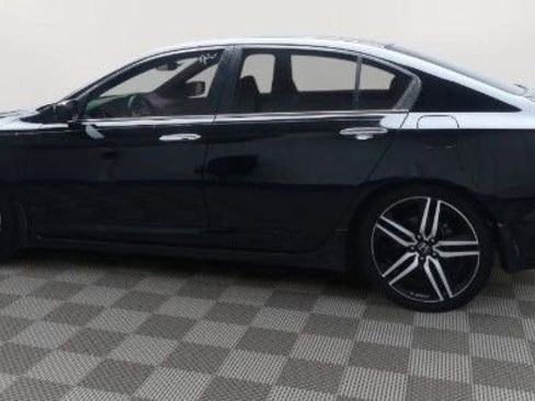 Used 2017 Honda Accord Sport Special Edition image 11
