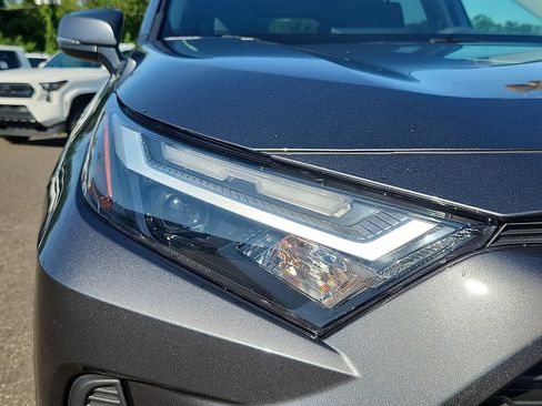 Certified 2025 Toyota RAV4 XLE FWD image 9