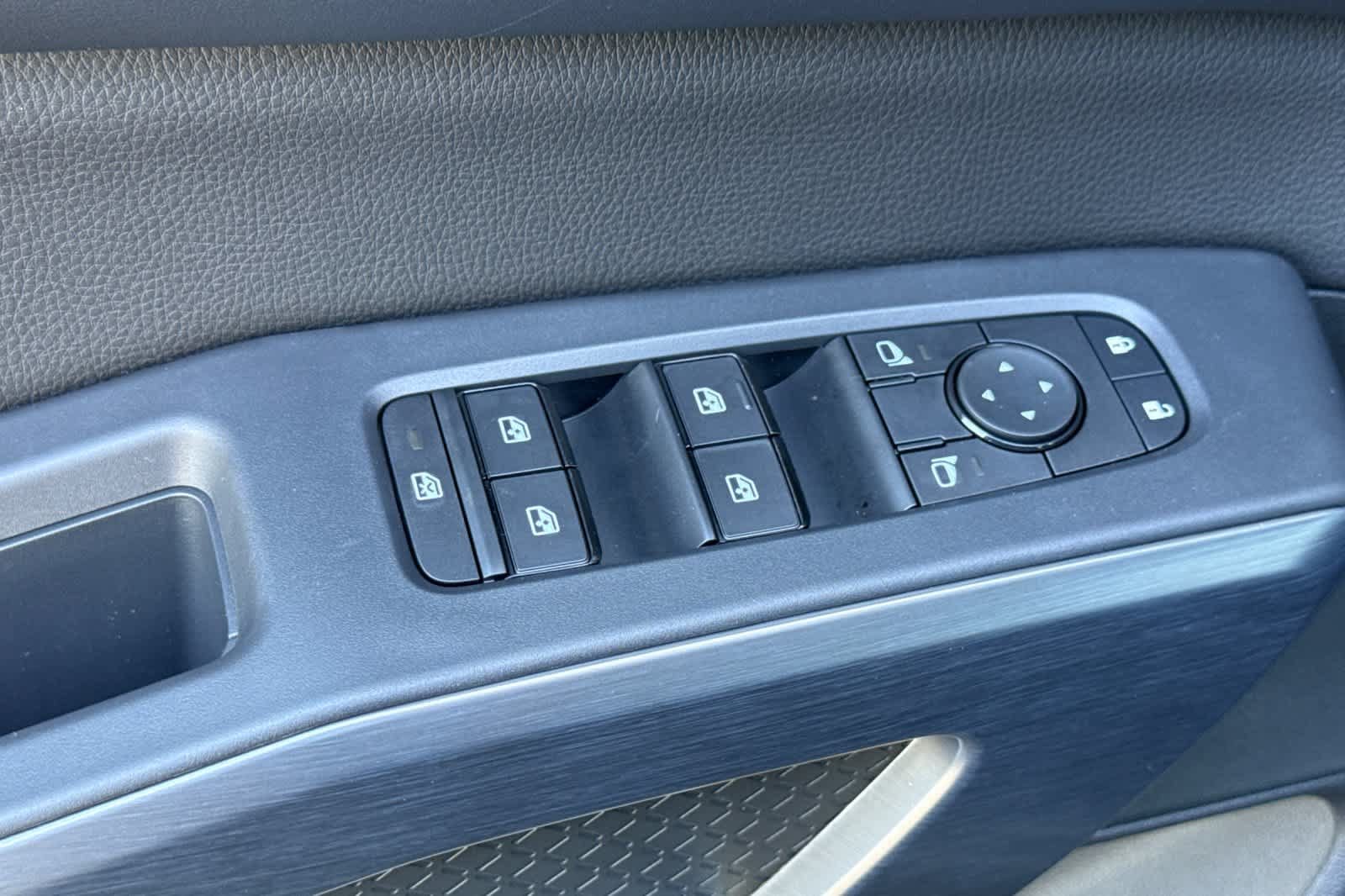 New 2026 Nissan Pathfinder Rock Creek AWD/4WD image 13