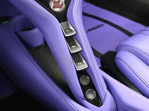 Used 2024 McLaren 750S Spider RWD image 20