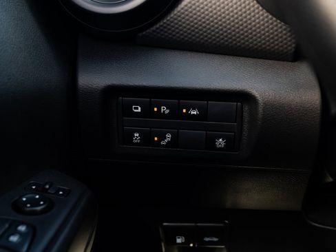 New 2025 Nissan Kicks Play S image 13