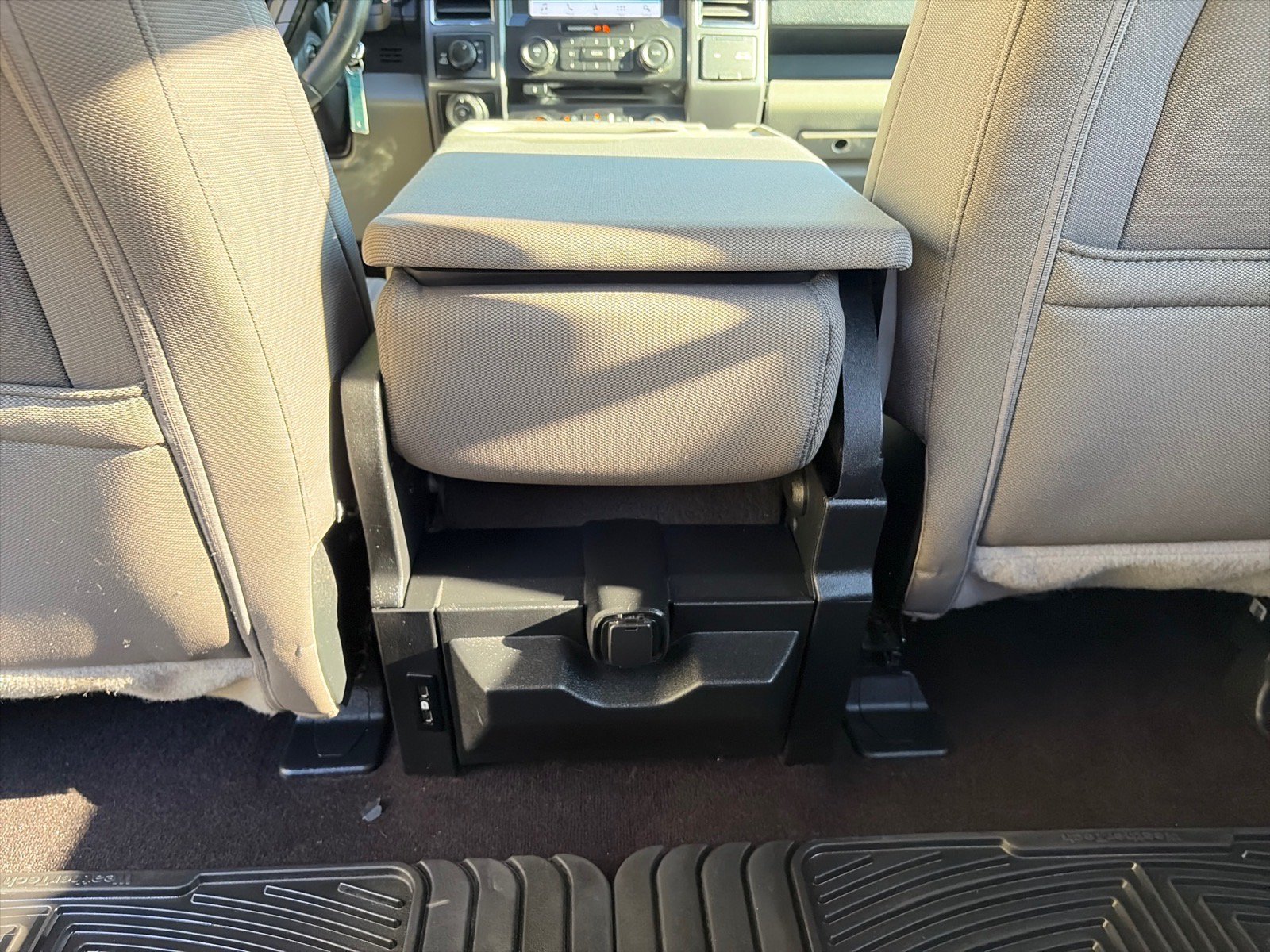 Used 2018 Ford F150 XLT w/ Equipment Group 302A Luxury AWD/4WD image 12
