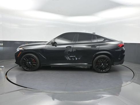 Used 2021 BMW X6 sDrive40i w/ Executive Package RWD image 2