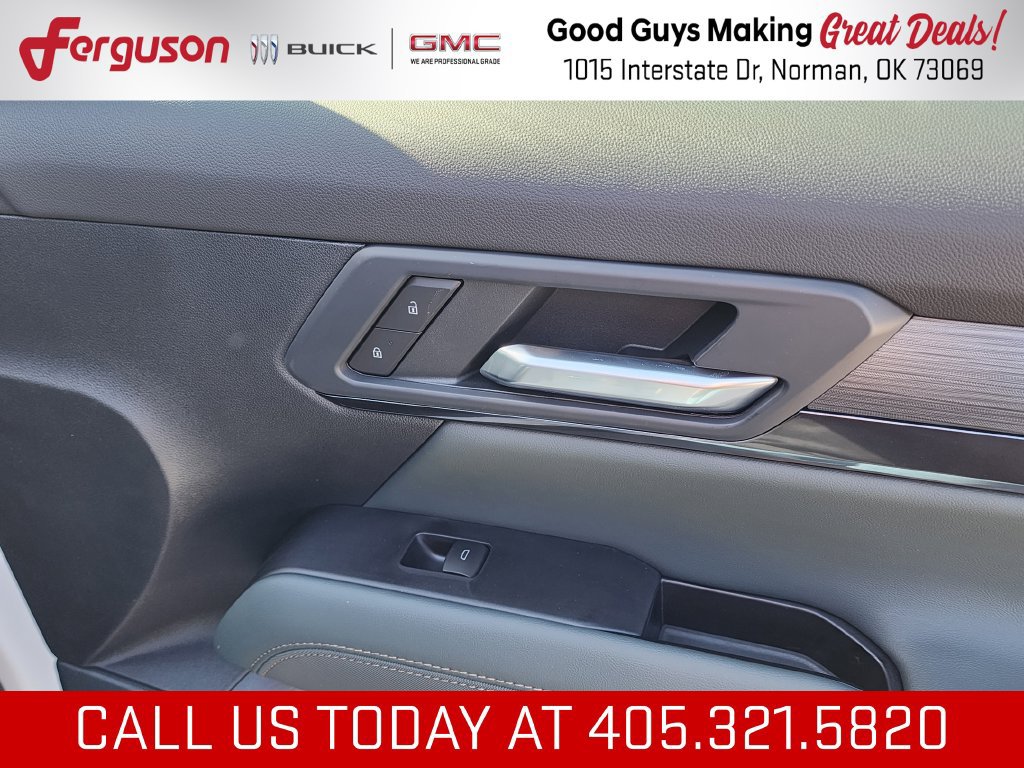New 2027 GMC Terrain AT4 w/ Convenience Package III AWD/4WD image 40