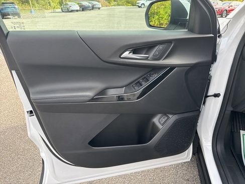 New 2026 Chevrolet Equinox LT w/ Convenience Package II image 22