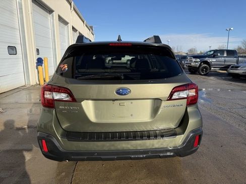 Used 2018 Subaru Outback 2.5i Limited image 4