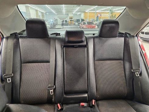 Used 2018 Toyota Corolla SE FWD image 32