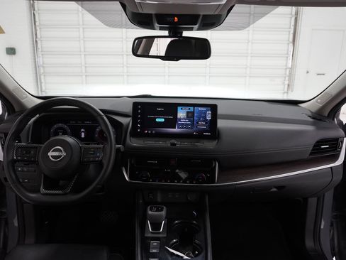 Used 2024 Nissan Rogue Platinum w/ Platinum Premium Package image 38